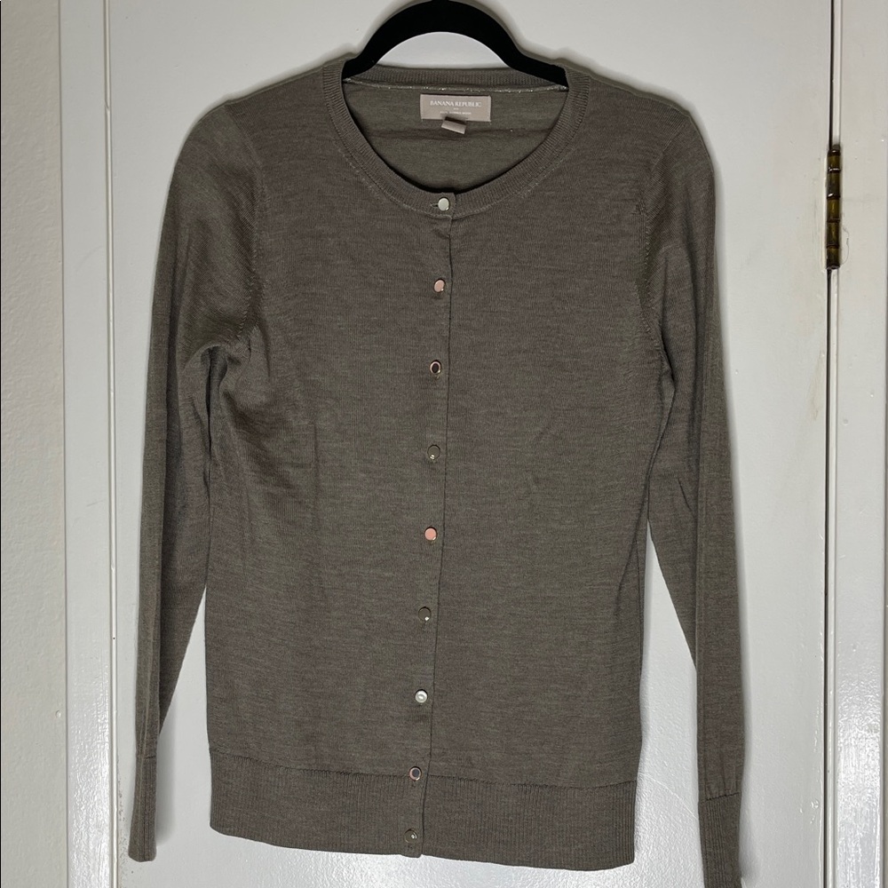 Banana Republic Taupe Cardigan Sweater 100% Merino Wool